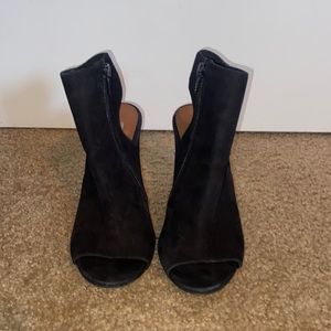 Steve Madden open toe booties. Color Black. Size 6
